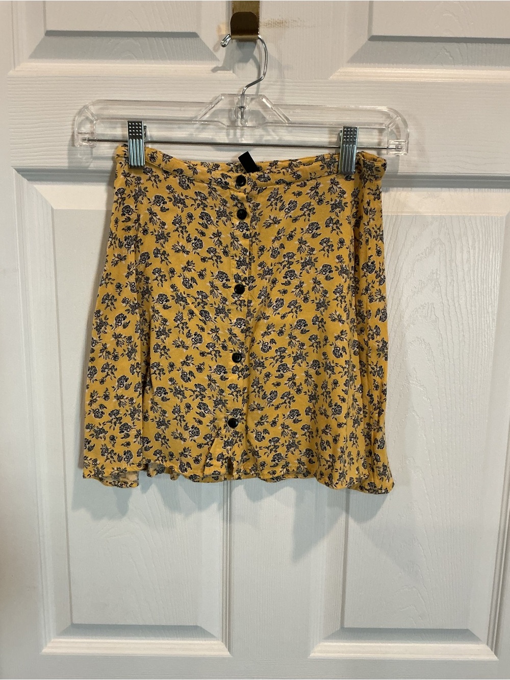 Divided by H&M Yellow Floral Button-Front Mini Skirt Size 2